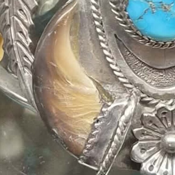 Navajo sterling silver cuff bracelet turquoise, coral, a bear claw, and feather - Picture 10 of 11